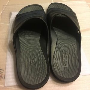 chaps flip flops